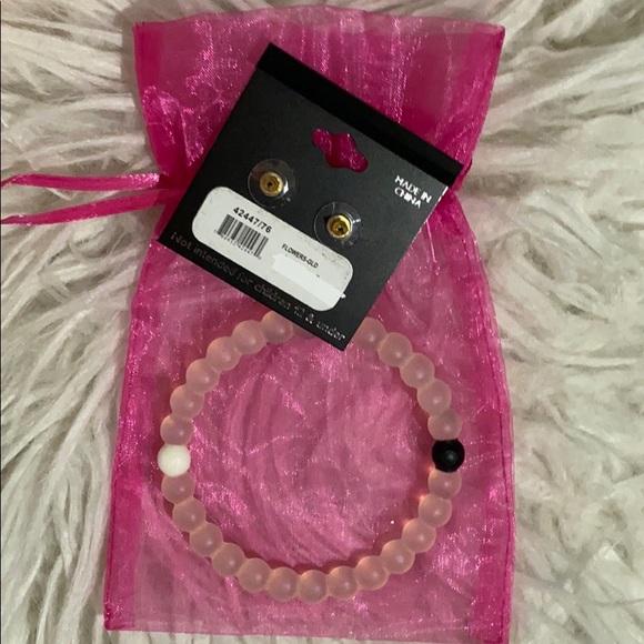 Lokai/Earring Set - Picture 4 of 5